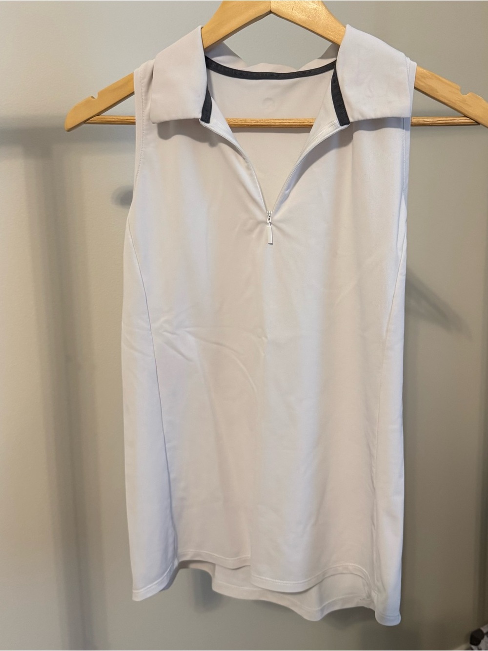 Baleaf Flyleaf UPF 50+ Quick-Dry White Sleveless Polo Shirt with quarter-zip